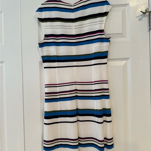 St. John Collection Sleeveless Dress With Strips, Round neck, Knee Length Size 8 - Picture 2 of 4
